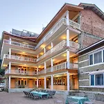 Hotel Thakur