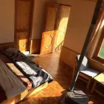 Houseujhidhaar