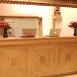 The Holiday Resorts & Cottages, Manali