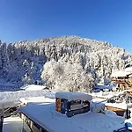 Wood Stone Homestay