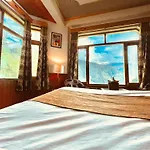 Woods Villa Cottage, Manali