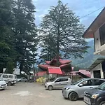 Hotel Sky Mountain View By Hadimba Palace - Manali