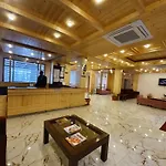 Gezellig Inn - Vardhan Hills