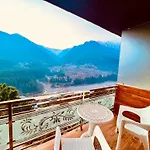 Bentenwood Resort - A Beutiful Scenic Mountain & River View