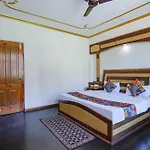 Fabhotel Prini Inn