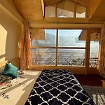The Pineapple Home