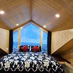 The Pineapple Home