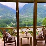 Bentenwood Resort - A Beutiful Scenic Mountain & River View