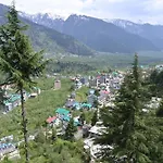 Hotel Seven Hills Manali