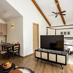 Nivasana Manali - A Luxury Boutique Hotel