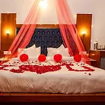 Fabhotel La Kailasha Regency