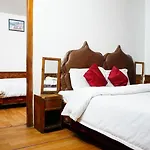 Hotel Magnolia Mallroad Manali