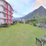 De Vivendi Resorts With 35000 Sqft Open Lawn With Bbq