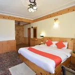 Oyo 1837 Hotel Golden Meadows