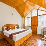 Fabhotel Cloud 9 Cottage