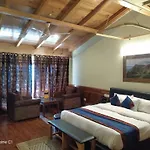 Goroomgo Hotel Bd Resort Manali - Excellent Stay With Family, Parking Facilities
