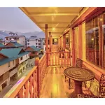 Royal Nest By Terraa Hotels, Manali