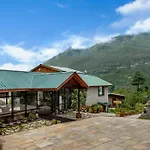 Larisa Resort Manali