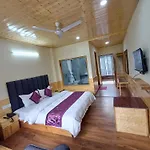 Hotel Triengle Hights