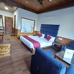 Hotel Triengle Hights