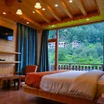 The Genial Mount, Manali
