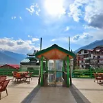 Vista Resort - Centrally Heated ! Air Cooled ! - Managed By The Four Season ! Close To Manali Mall Road