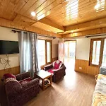 Pine N Peak Cottage