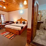Sita Hotel & Cottage, Manali - A Boutique Wellness Hotel