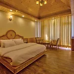 Golden Peak Manali