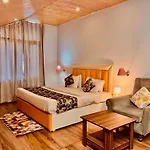 Ganga Lodge - Affordable Luxury Stay Near Mall Road Manali