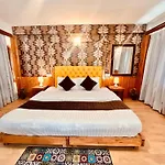 Ganga Lodge - Affordable Luxury Stay Near Mall Road Manali