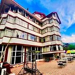 The Town House - Lavish & Luxury Rooms Near Mall Road Manali