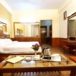 Hotel Park Residency