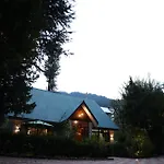Sundazed Cottage By Edenhomes