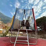 Hill River Resort - Central Heated & Air Cooled, Near Mall Road - Parking, Lawn, Playing Zone & Much More - Couple Friendly