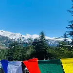 Sky Mountains Cozy Room