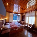 Hotel Broad View