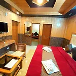 Manali Apple Villa