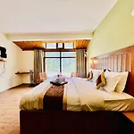 Hotel The Sliver Land # Mountain View # River View # Near Volvo Bus Stand # Family Hotel # Open Terrace