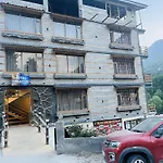 Hotel 17 Miles Stone, Manali By Shivaneel Hospitality