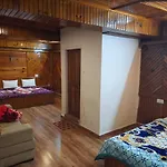 Hotel Jannat