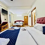 Royal View Inn
