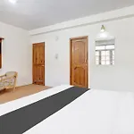Hotel O Mall Road Manali