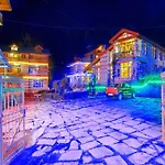 Aarnaa Cottages Manali - View Of Valleys & Mountains - Near Mall Road