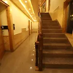 Calux Golden Woods Manali