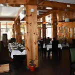 The Whispering Inn Resort And Bar
