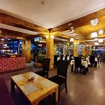 The Whispering Inn Resort And Bar
