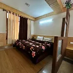 Amar Villa Manali
