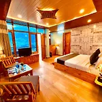 The Sana Luxury Stay, Manali