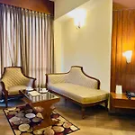 River Grand View Resort And Spa Manali - A River Side Property